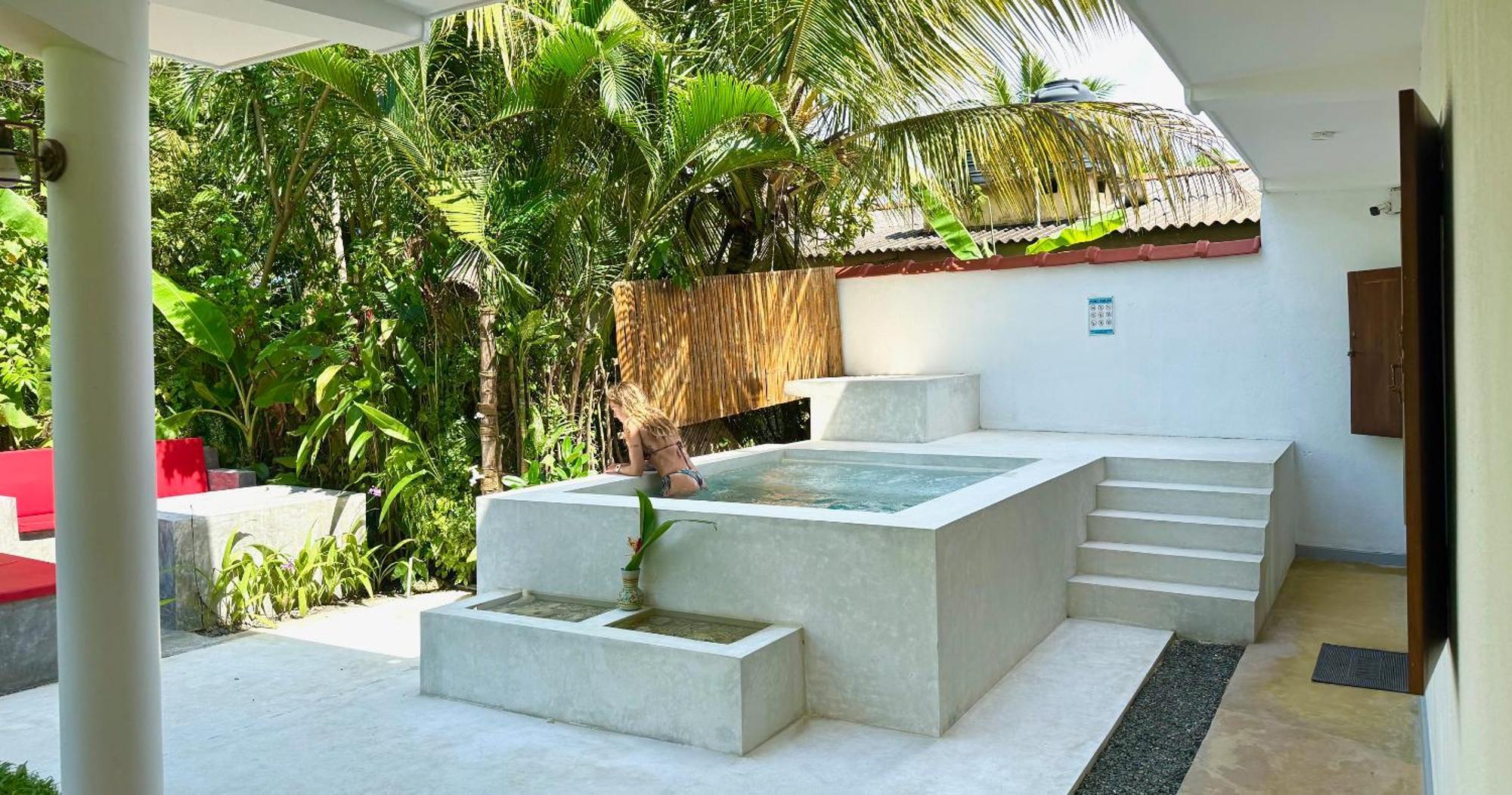 Sri Lanka Surf Villa Domus Graziella Ахангама Екстериор снимка